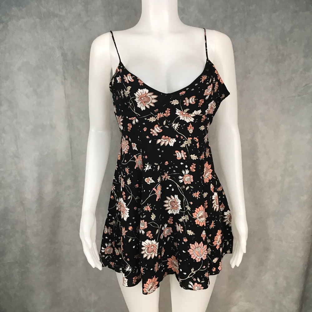 American Eagle Black with Pink flowers fla…